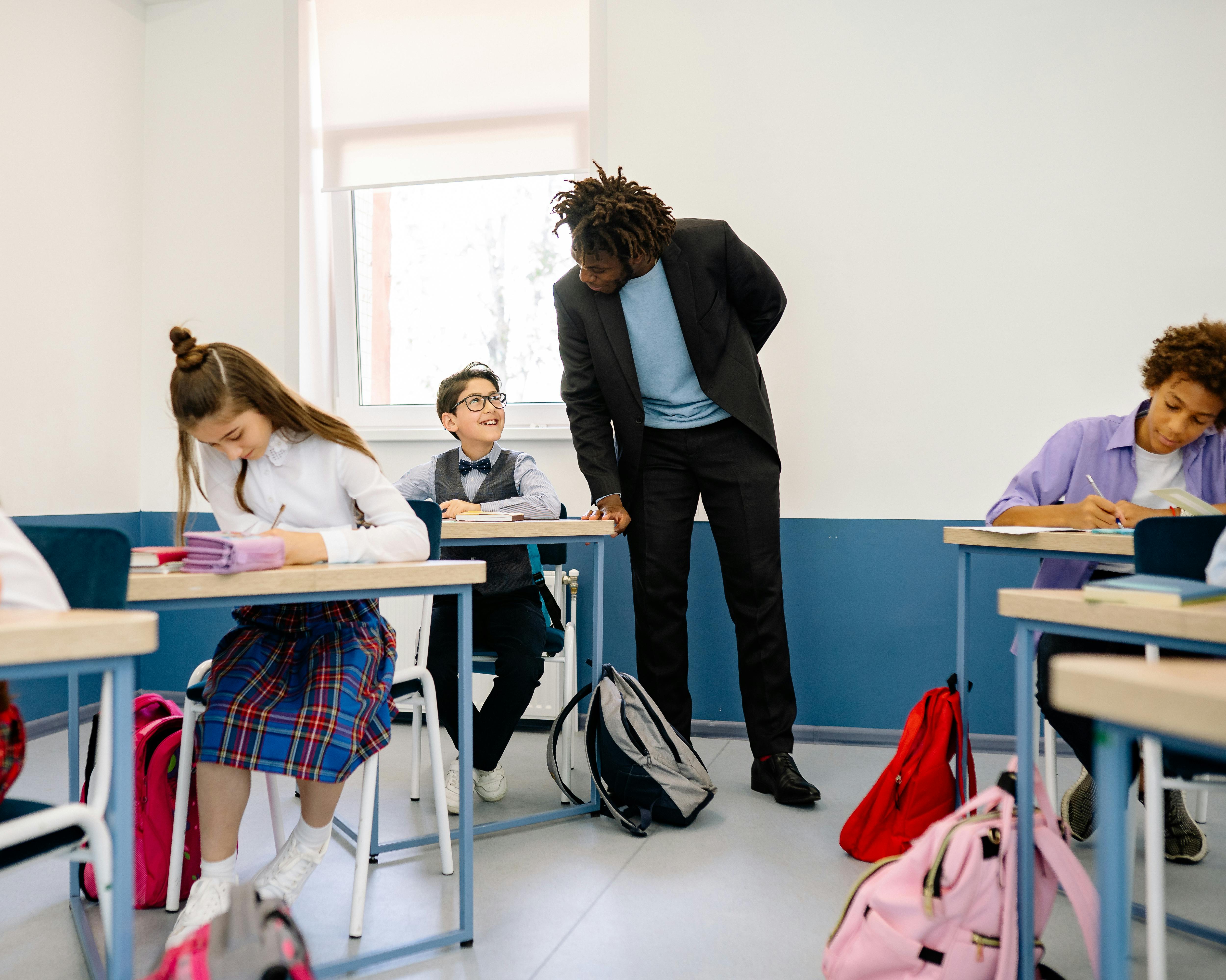 Inclusive K-12 classroom adapting grading for diverse learners like ELL and special needs students