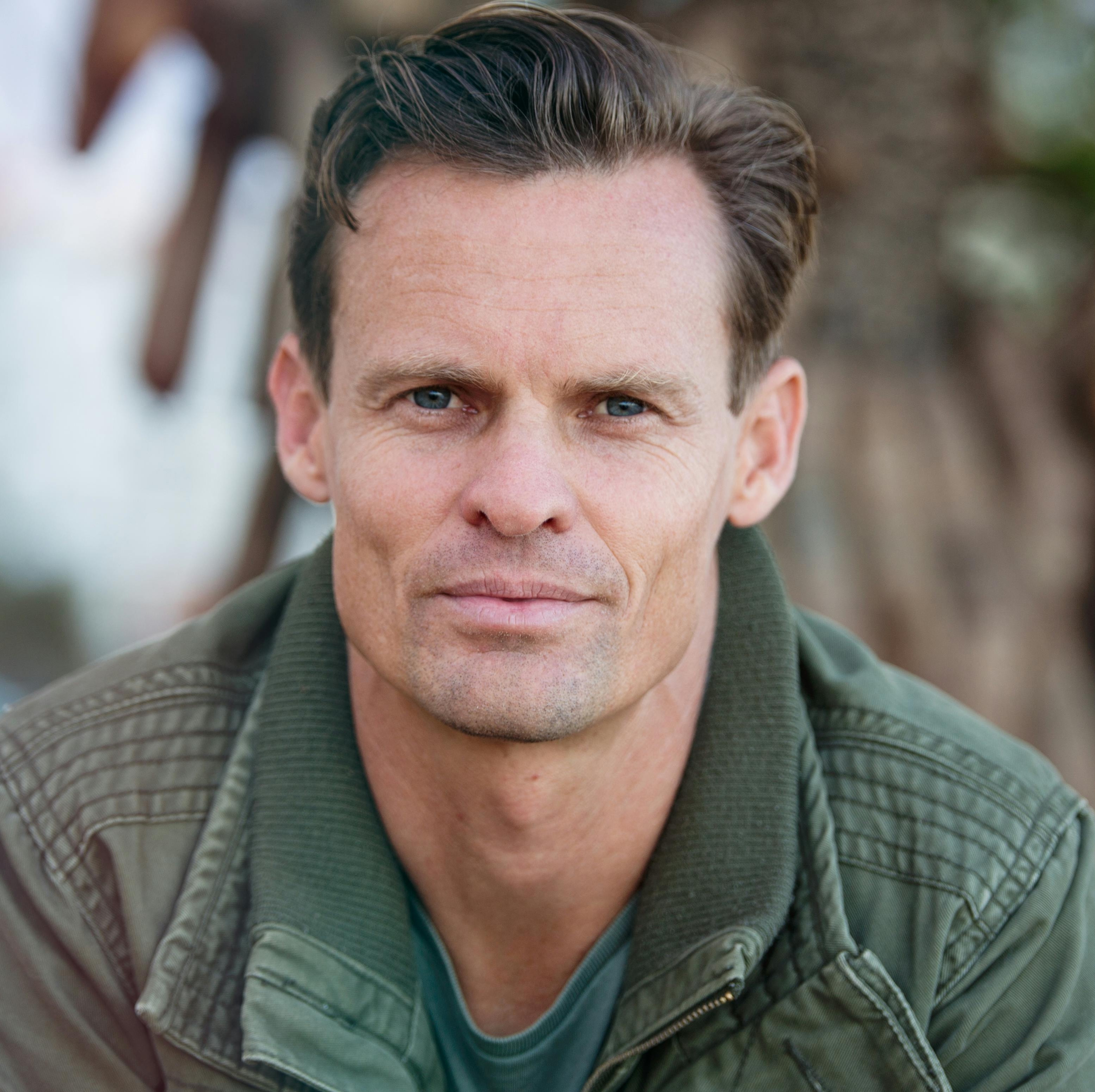 Robert Thompson